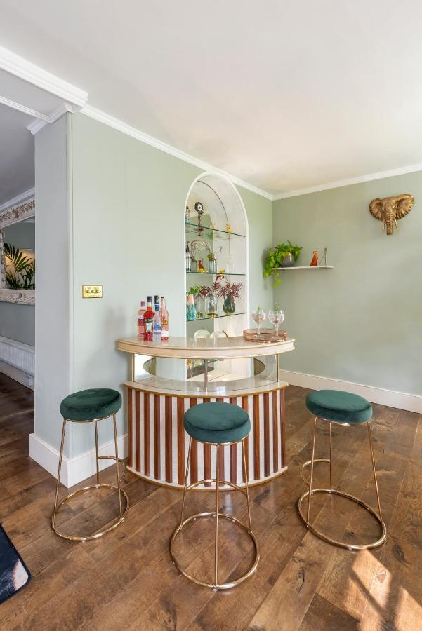 Cotswold Manor House - Country House Retreat With Hot Tub, Ideal For Large Groups Petty France Ngoại thất bức ảnh