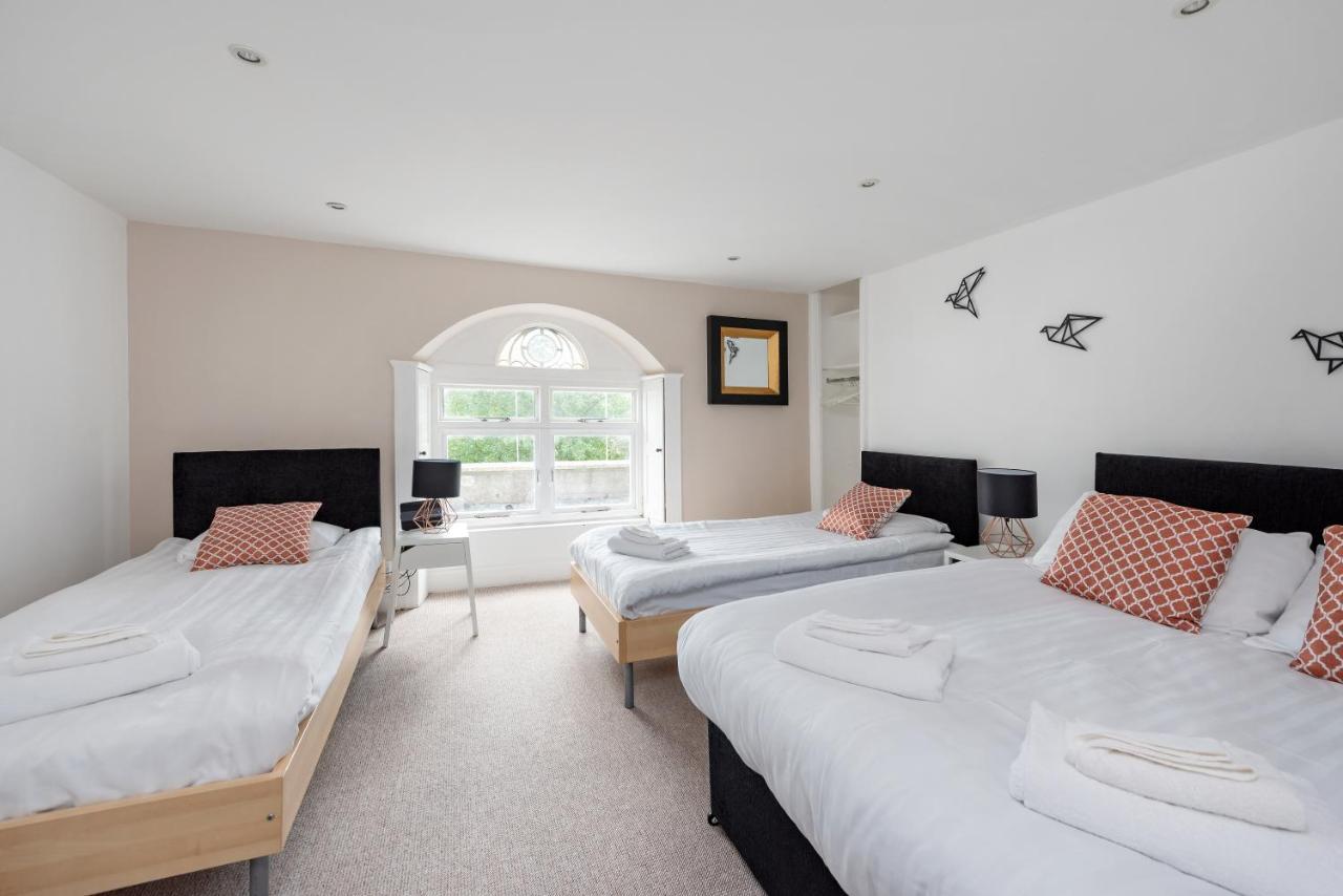 Cotswold Manor House - Country House Retreat With Hot Tub, Ideal For Large Groups Petty France Ngoại thất bức ảnh