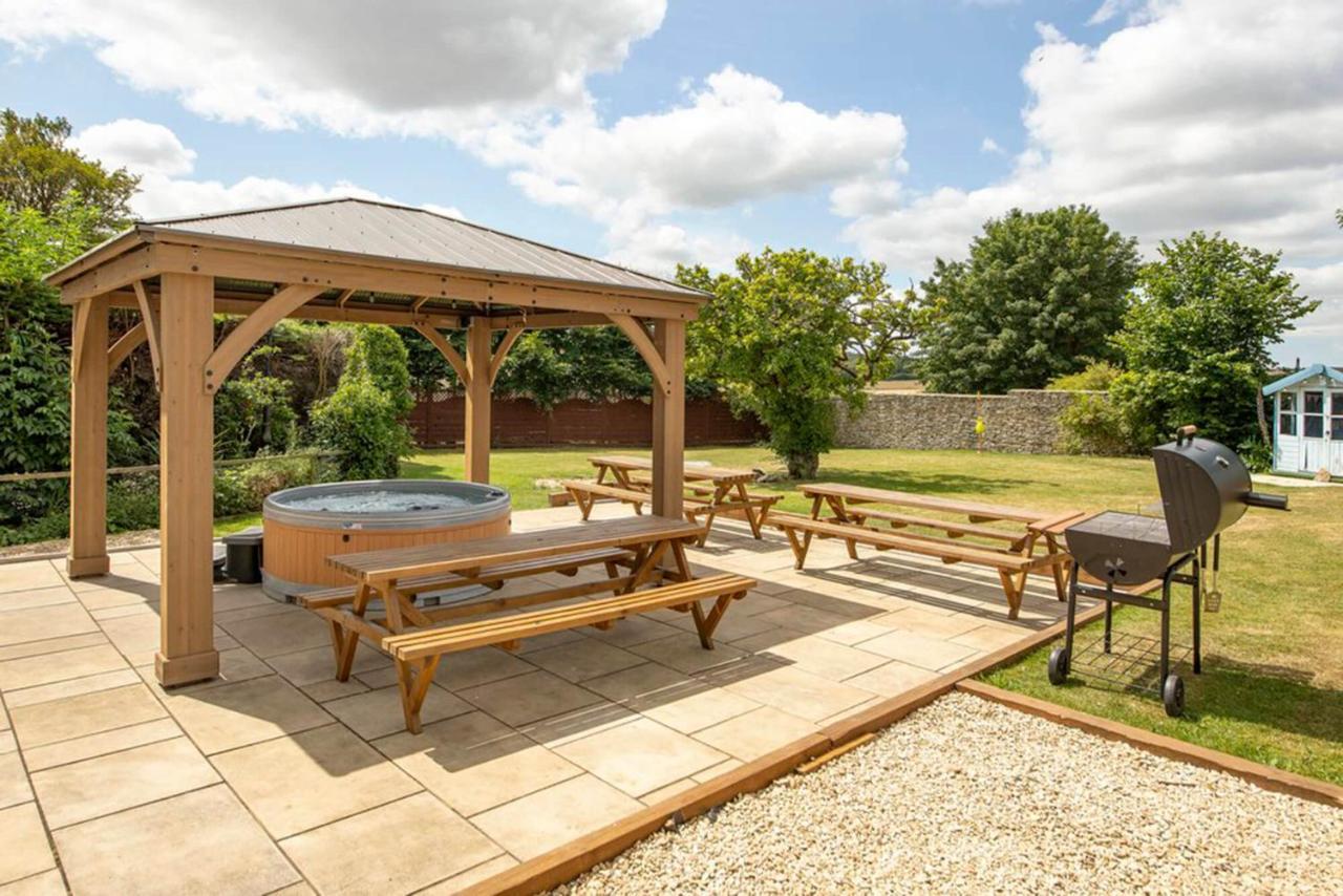 Cotswold Manor House - Country House Retreat With Hot Tub, Ideal For Large Groups Petty France Ngoại thất bức ảnh
