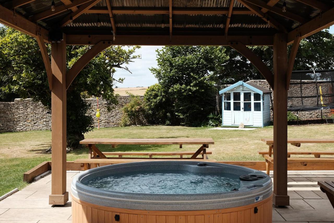 Cotswold Manor House - Country House Retreat With Hot Tub, Ideal For Large Groups Petty France Ngoại thất bức ảnh